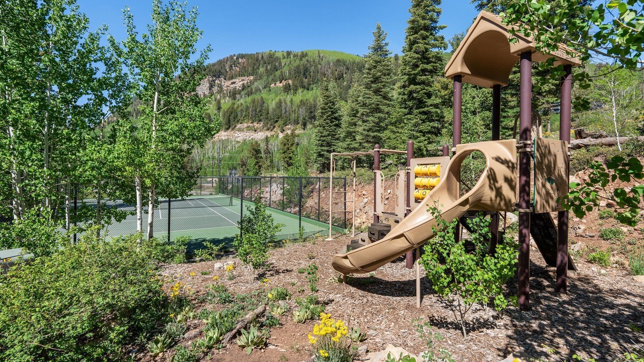 Photo of Outdoor in Columbine Lake