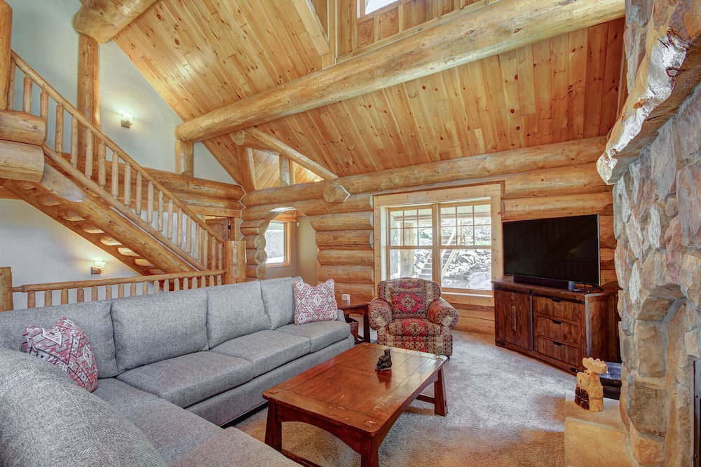 Photo of Bedroom in Quandary Village