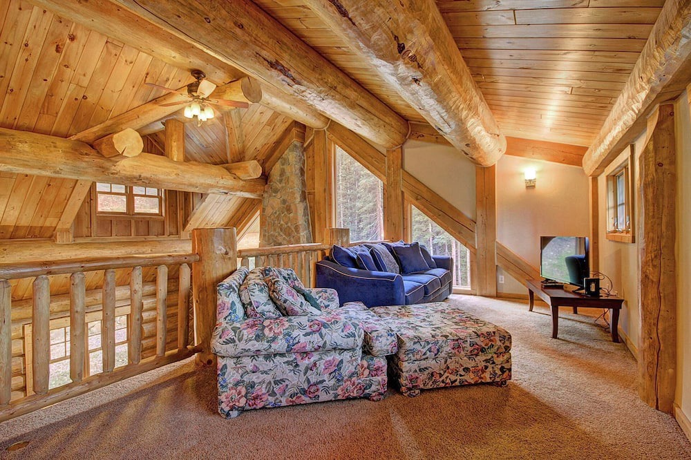 Photo of Bedroom in Quandary Village