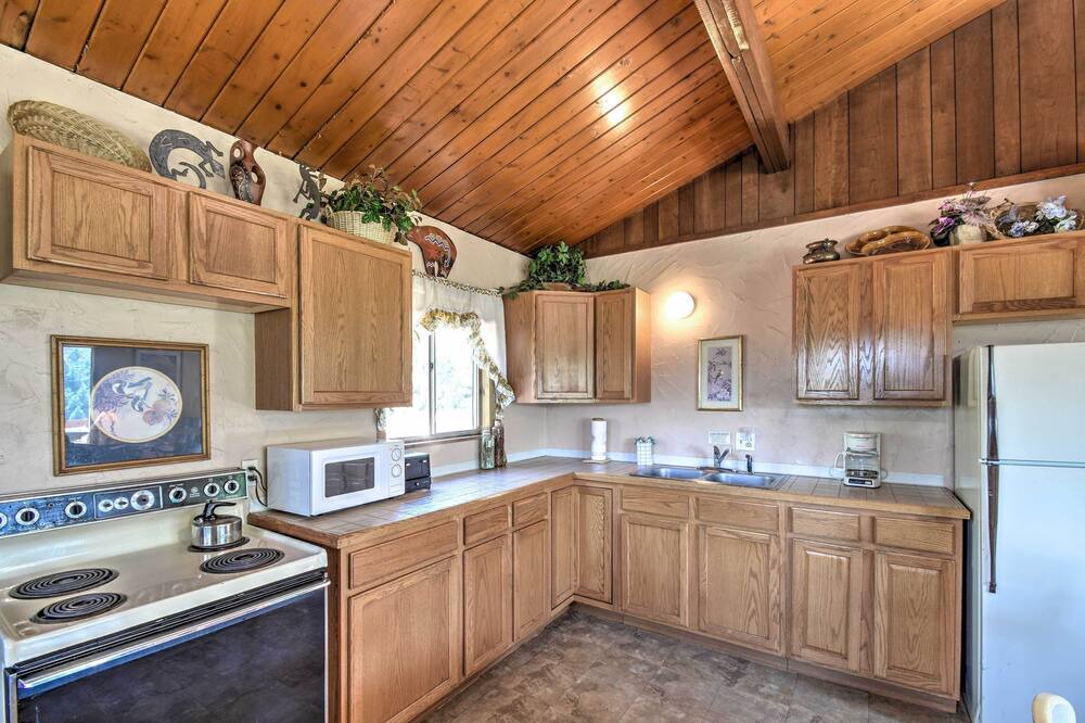Photo of Kitchen in Rainbow Valley