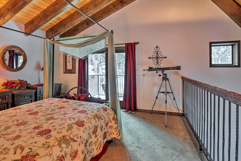 Photo of Patio Balcony in Downieville-Lawson-Dumont