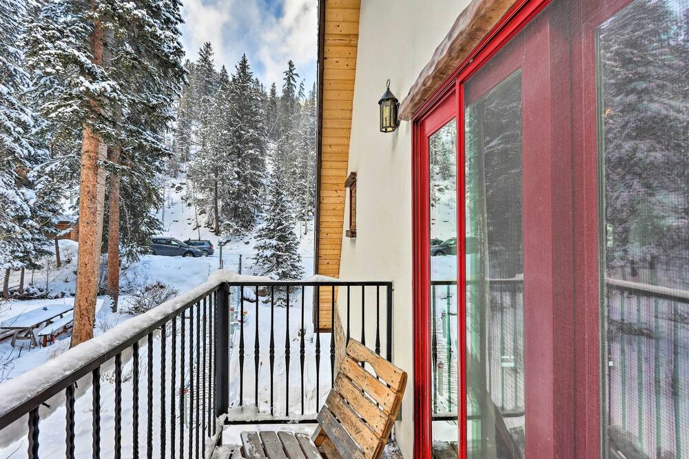 Photo of Patio Balcony in Downieville-Lawson-Dumont