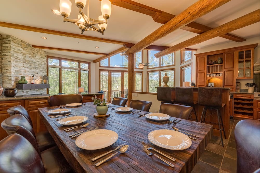 Photo of Livingroom in Mountain Village