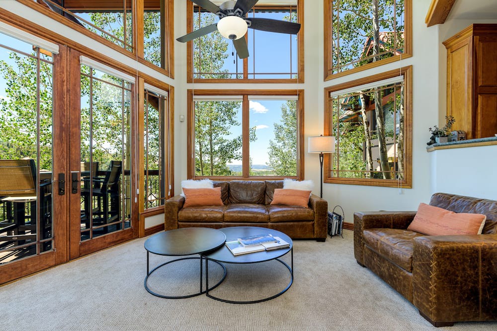 Photo of Livingroom in Mountain Village