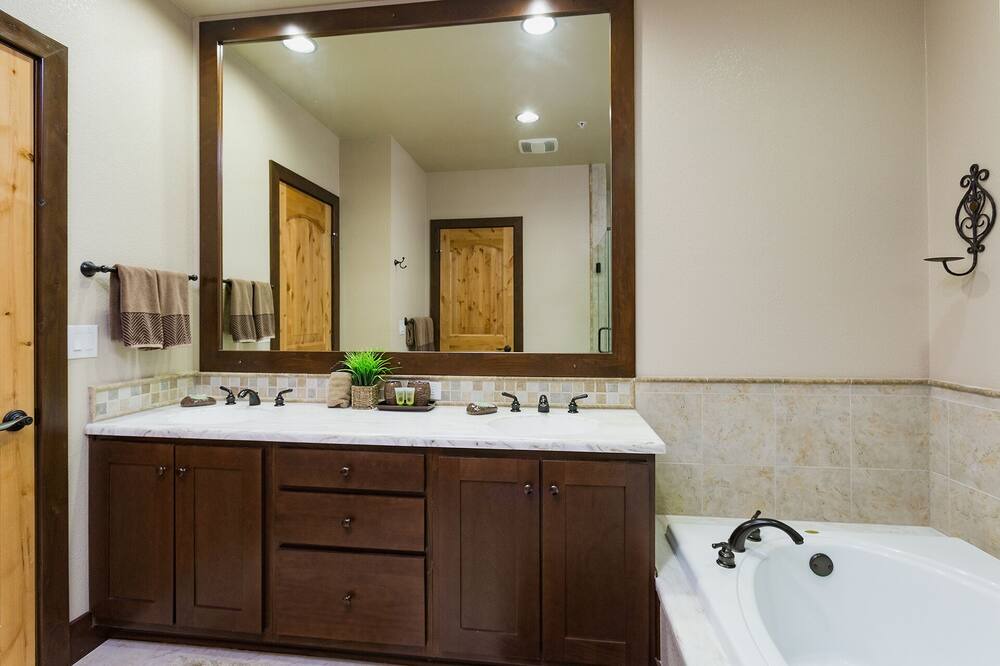 Photo of Bathroom in Purgatory
