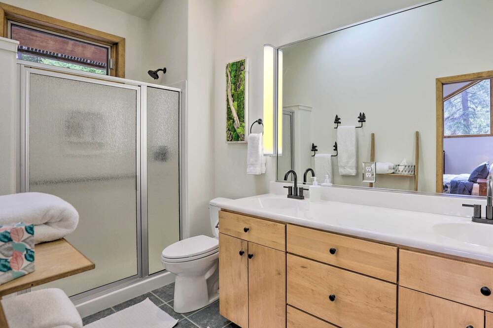 Photo of Bathroom in Downieville-Lawson-Dumont