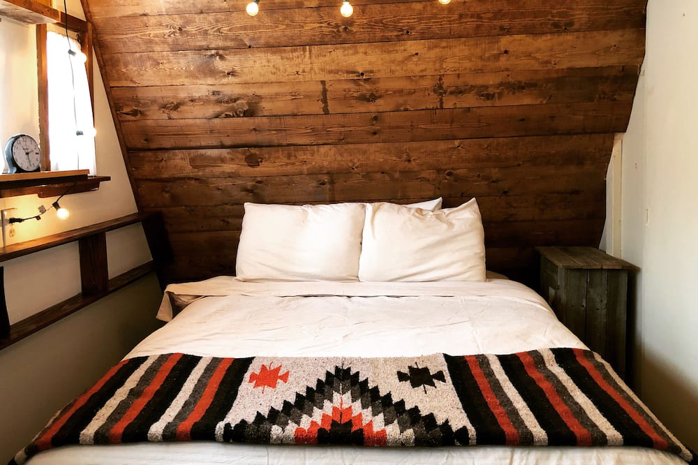 Photo of Bedroom in Basalt