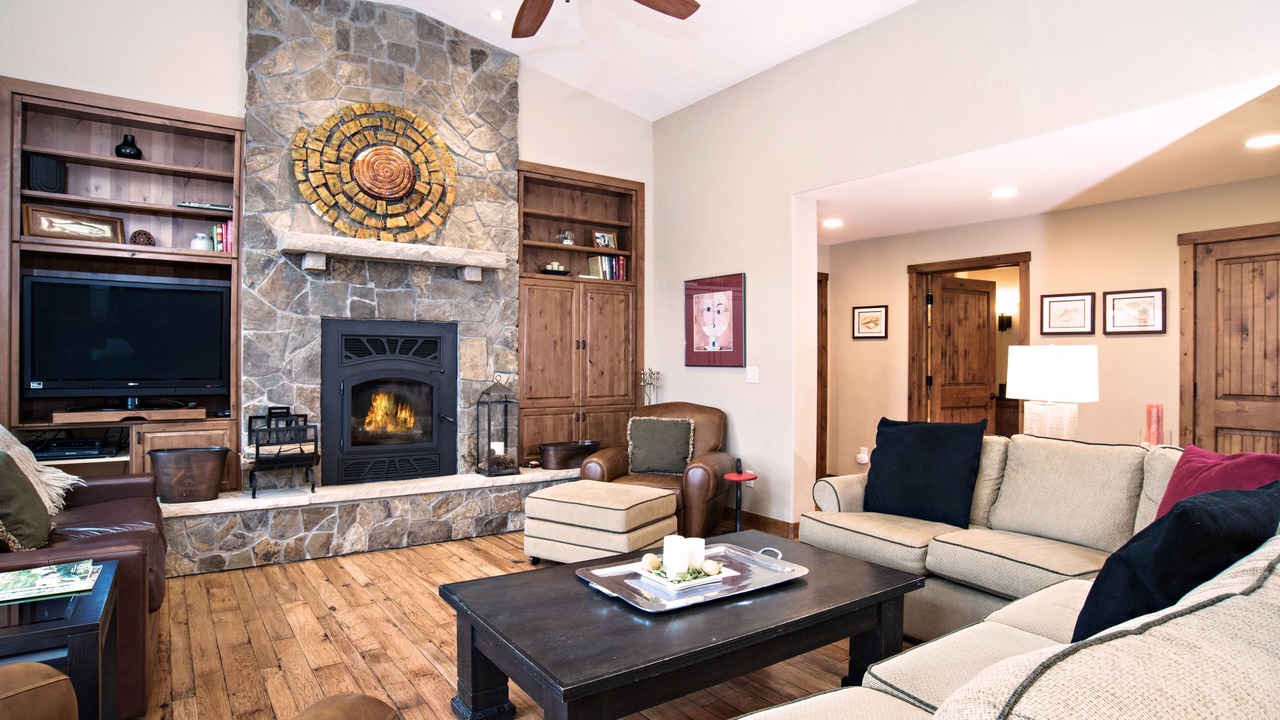 Photo of Livingroom in Carbondale