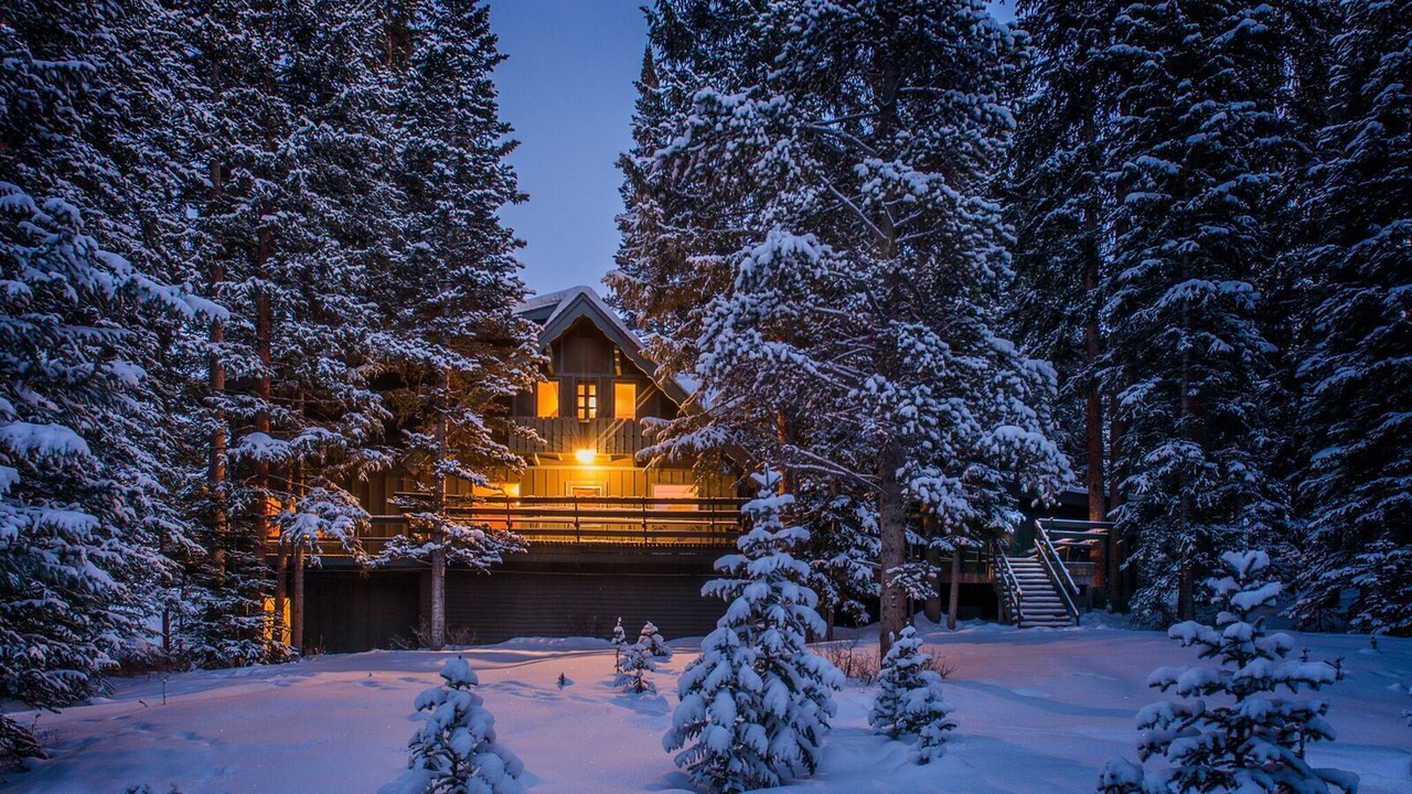 Photo of Buildings in Baldy Mountain