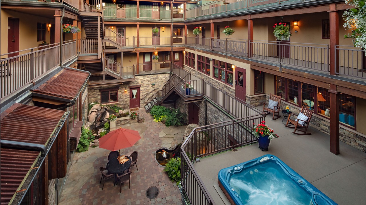 Photo of Outdoor in West End