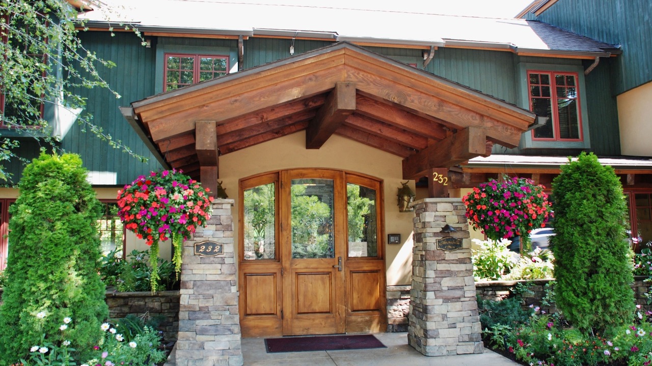 Photo of Outdoor in West End