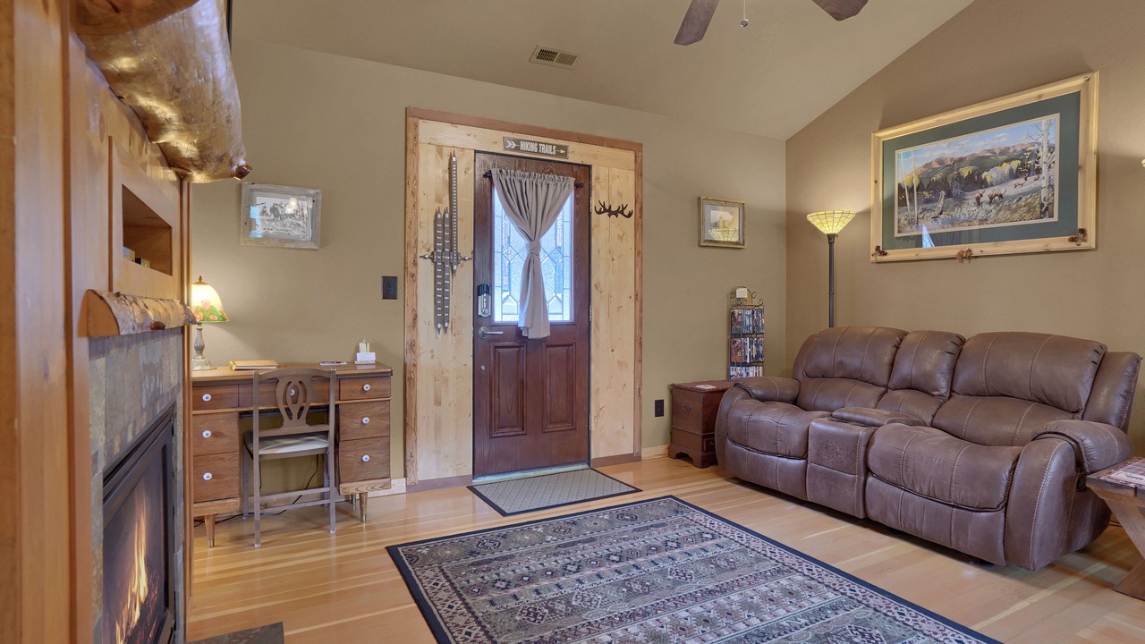 Photo of Livingroom in Cascade