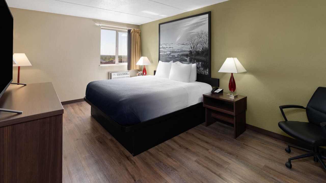 Photo of Bedroom in Northwest Colorado Springs