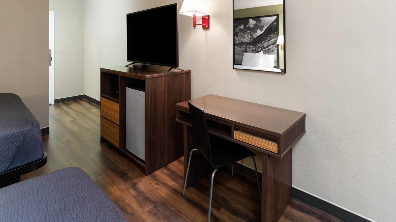 Photo of Bedroom in Northwest Colorado Springs