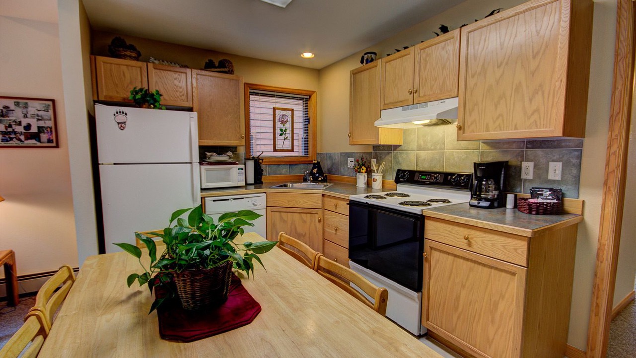 Photo of Kitchen in Fall River Estates