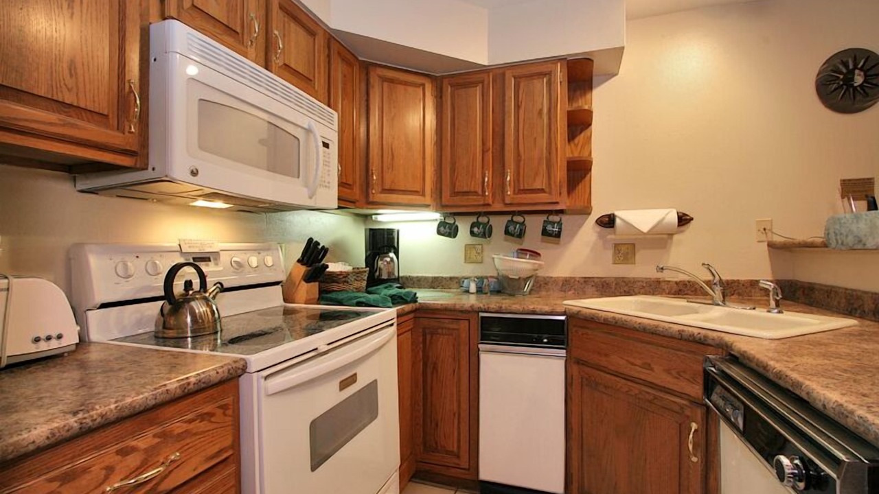 Photo of Kitchen in Summit Cove