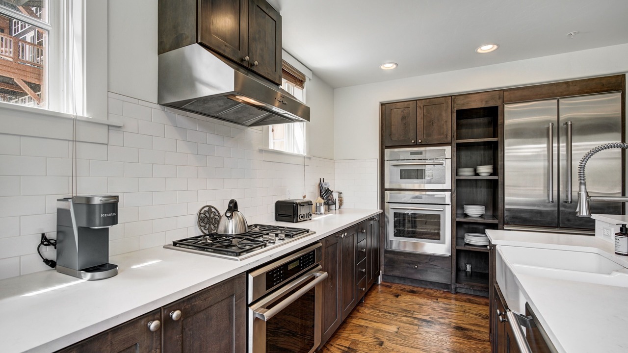 Photo of Kitchen in Peak 8