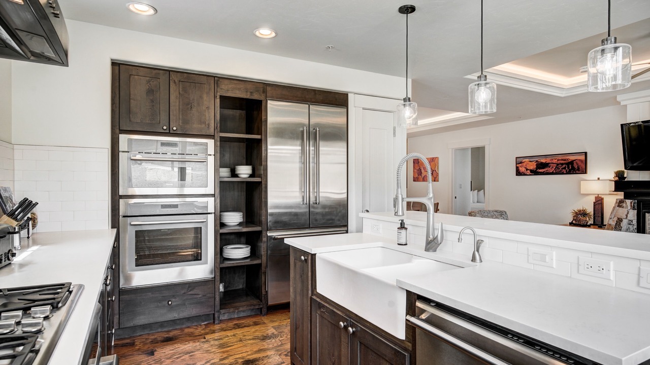 Photo of Kitchen in Peak 8