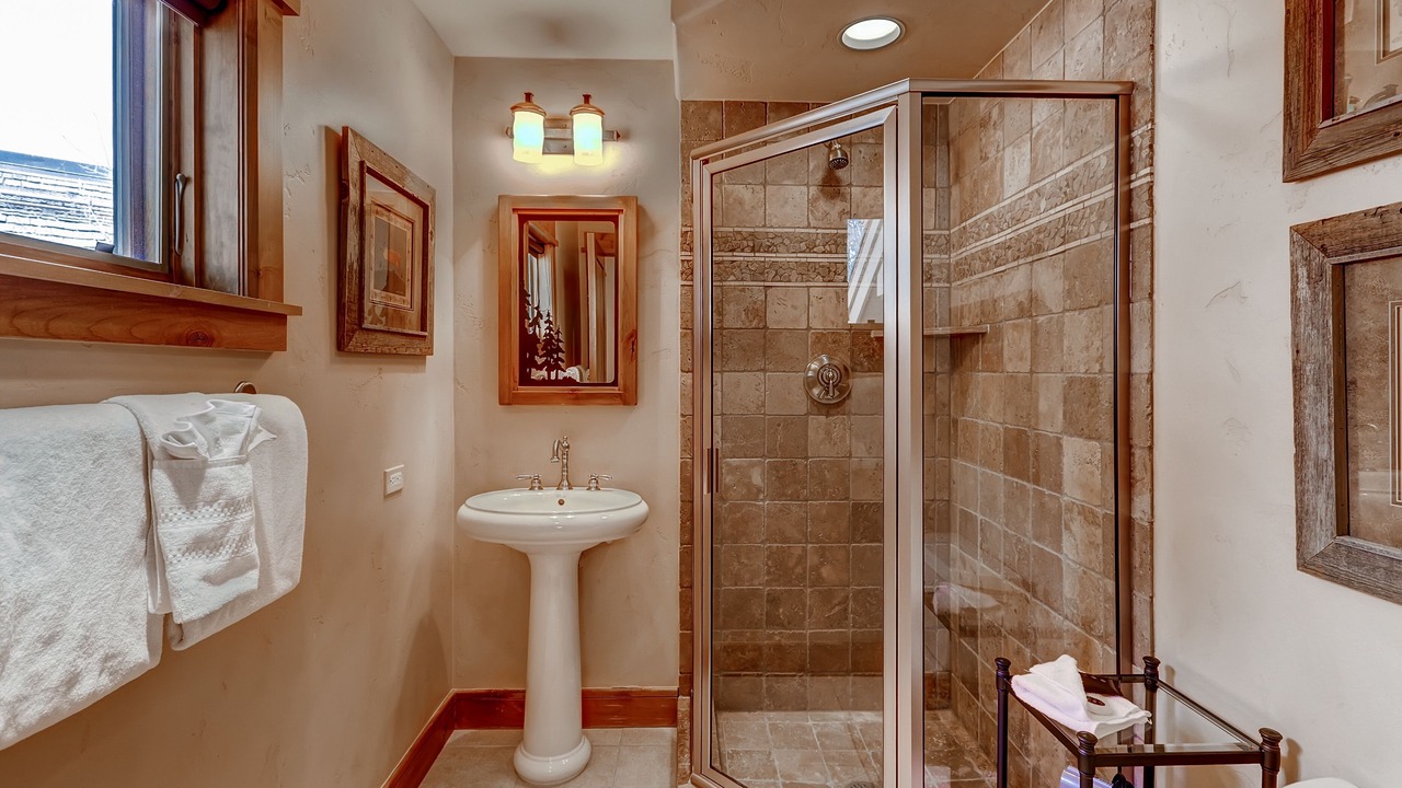 Photo of Bathroom in Edwards
