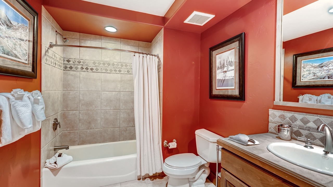 Photo of Bathroom in Edwards