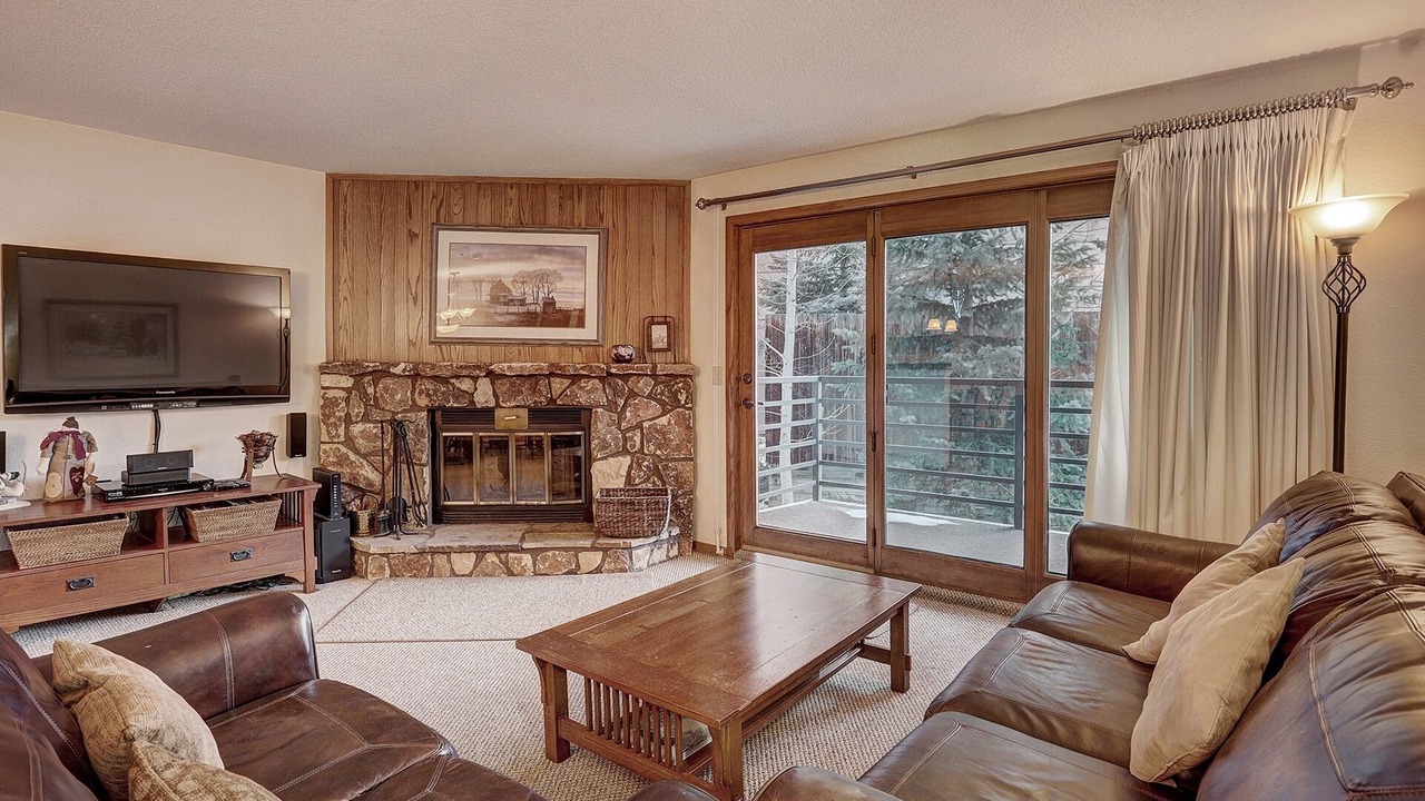 Photo of Livingroom in Mountain House