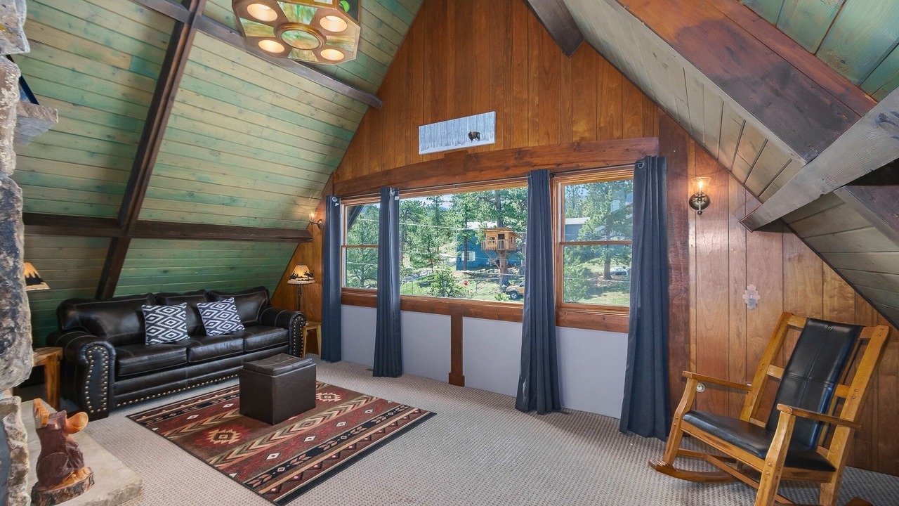 Photo of Livingroom in Carriage Hills