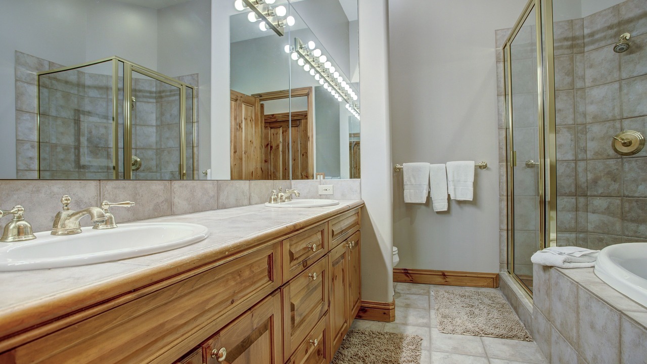 Photo of Bathroom in Edwards