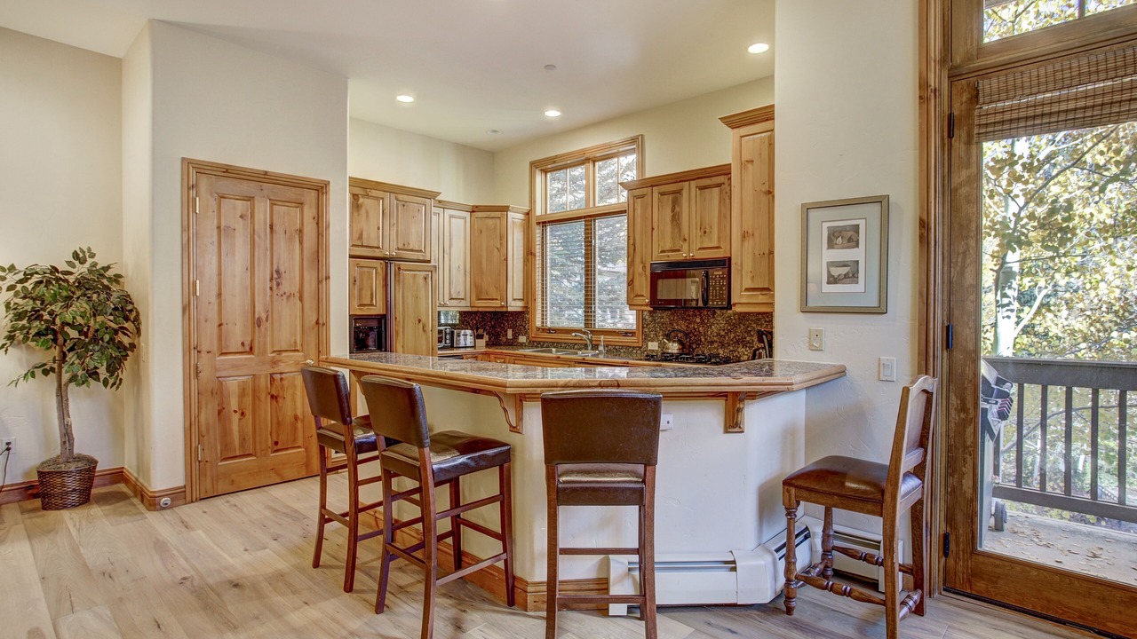 Photo of Livingroom in Edwards