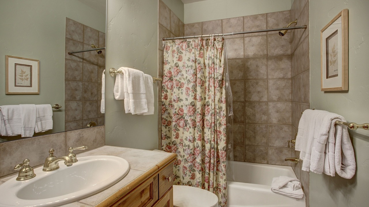 Photo of Bathroom in Edwards