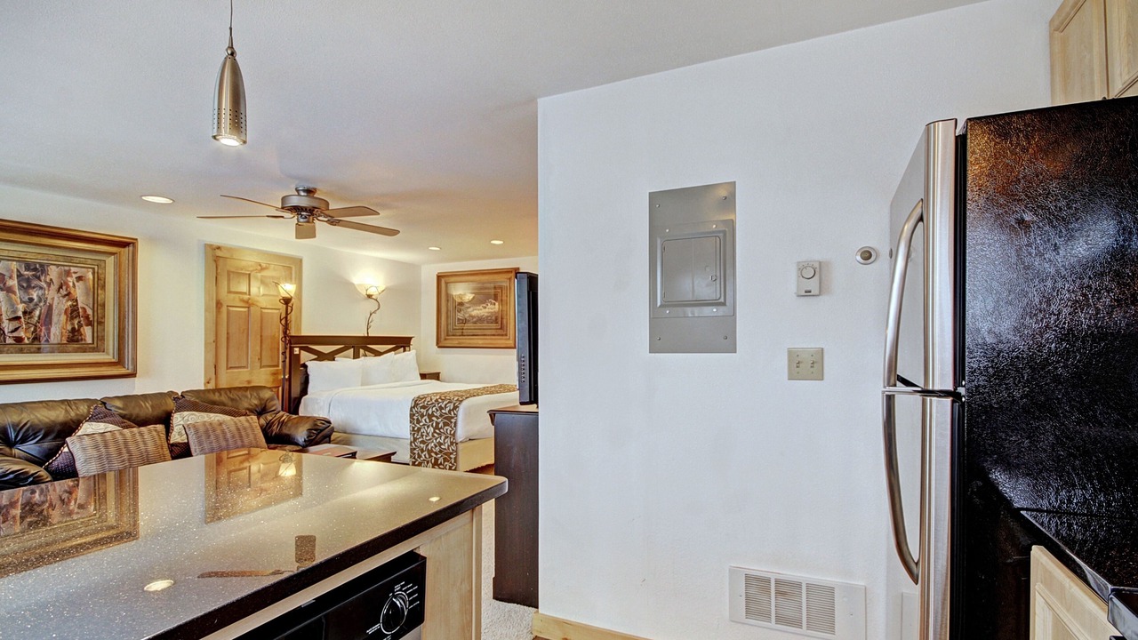 Photo of Kitchen in Peak 9