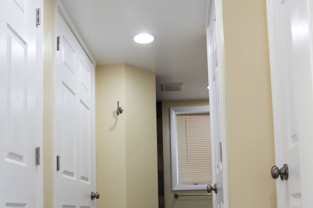 Photo of Bathroom in Black Hawk