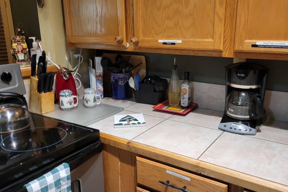 Photo of Kitchen in Warm Springs