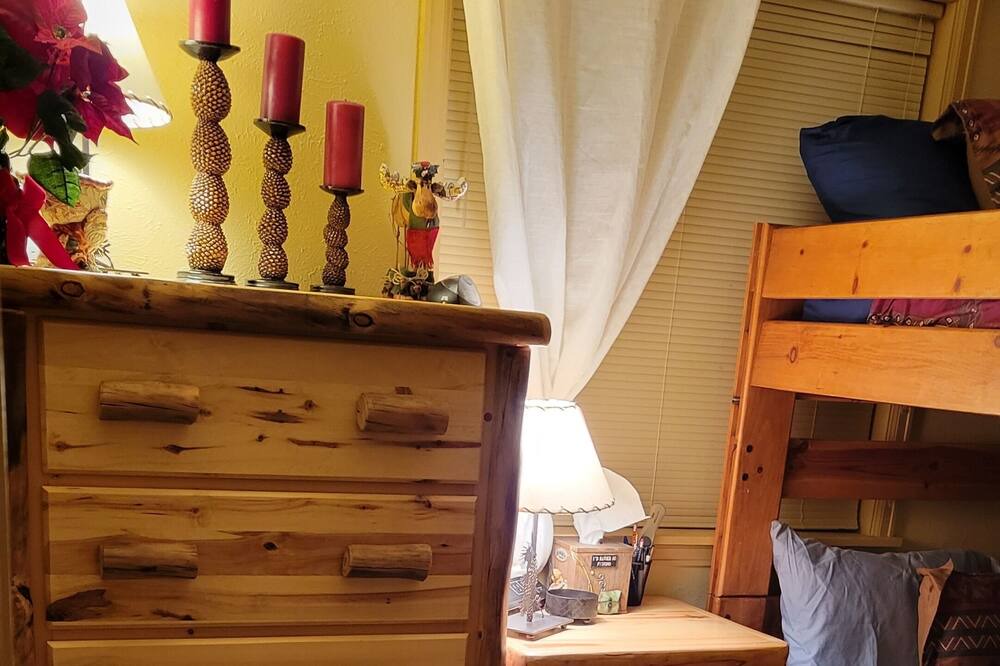 Photo of Bedroom in Warm Springs