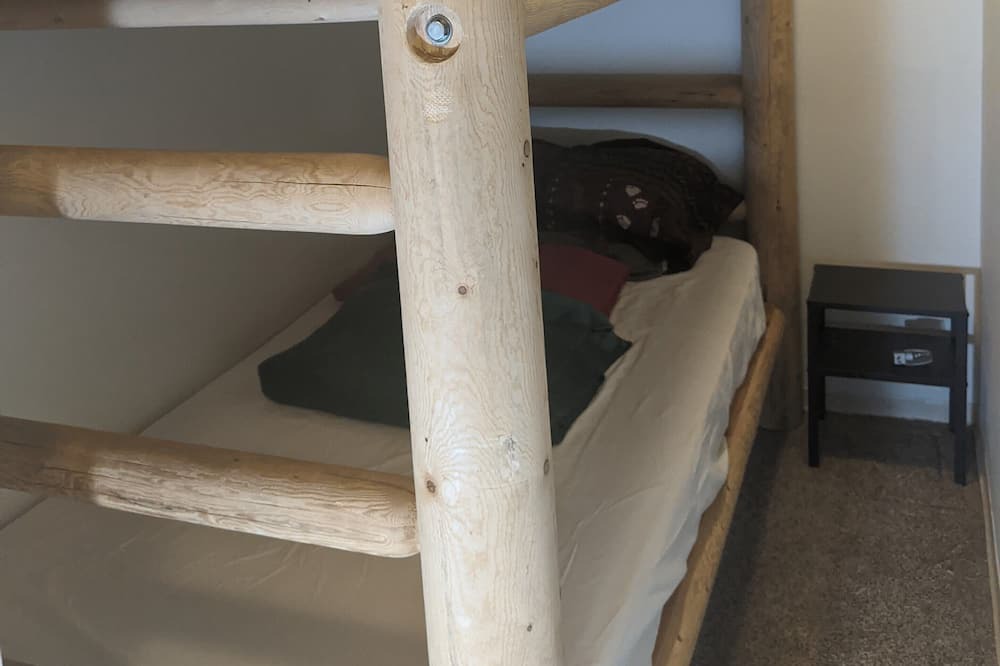Photo of Bedroom in Lakeside Village
