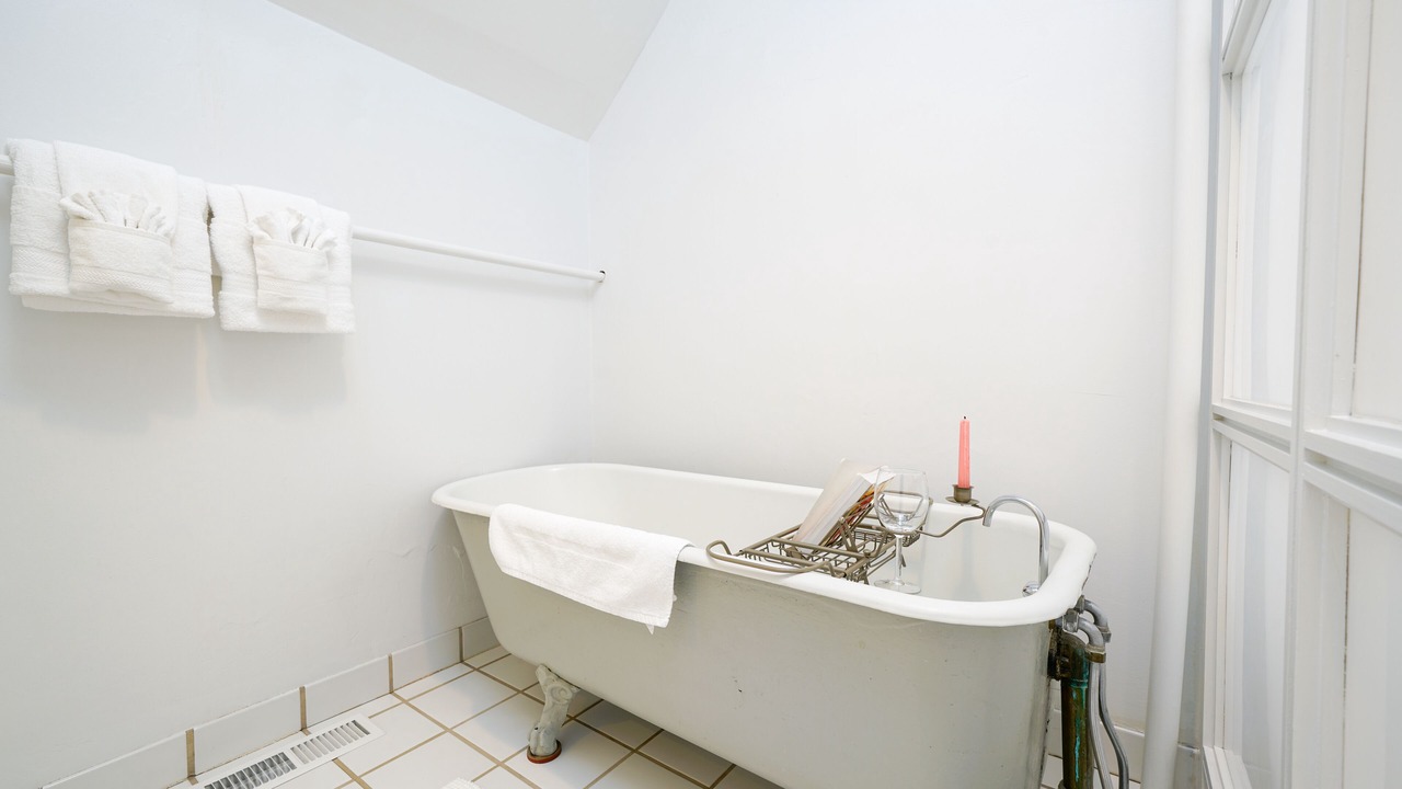 Photo of Bathroom in Uptown