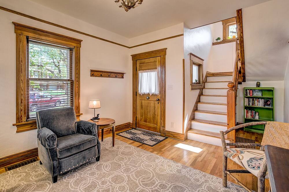 Photo of Livingroom in Central Colorado Springs