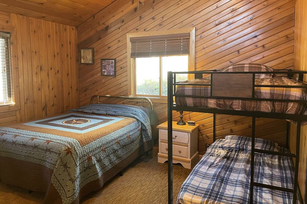 Photo of Bedroom in Coal Creek