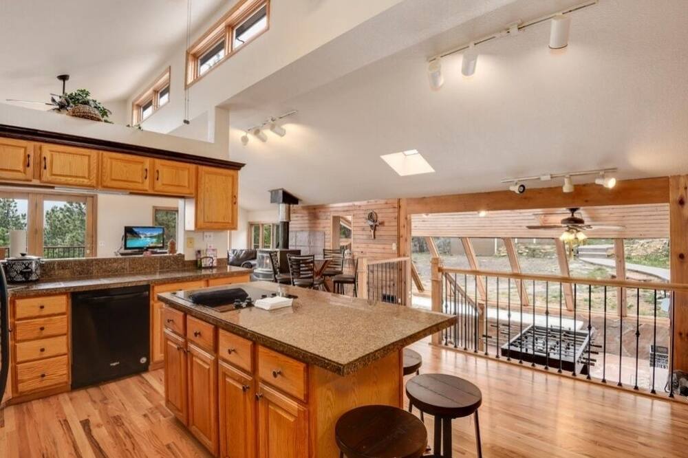 Photo of Kitchen in Coal Creek