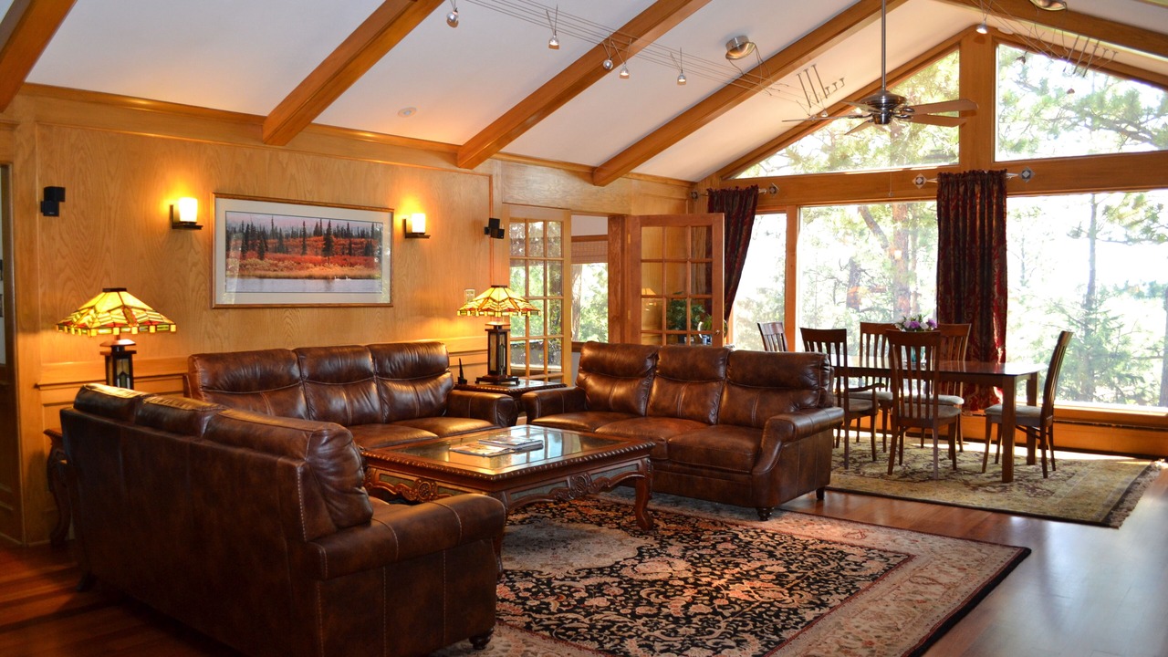 Photo of Livingroom in Broadmoor