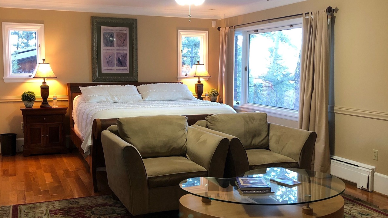 Photo of Livingroom in Broadmoor