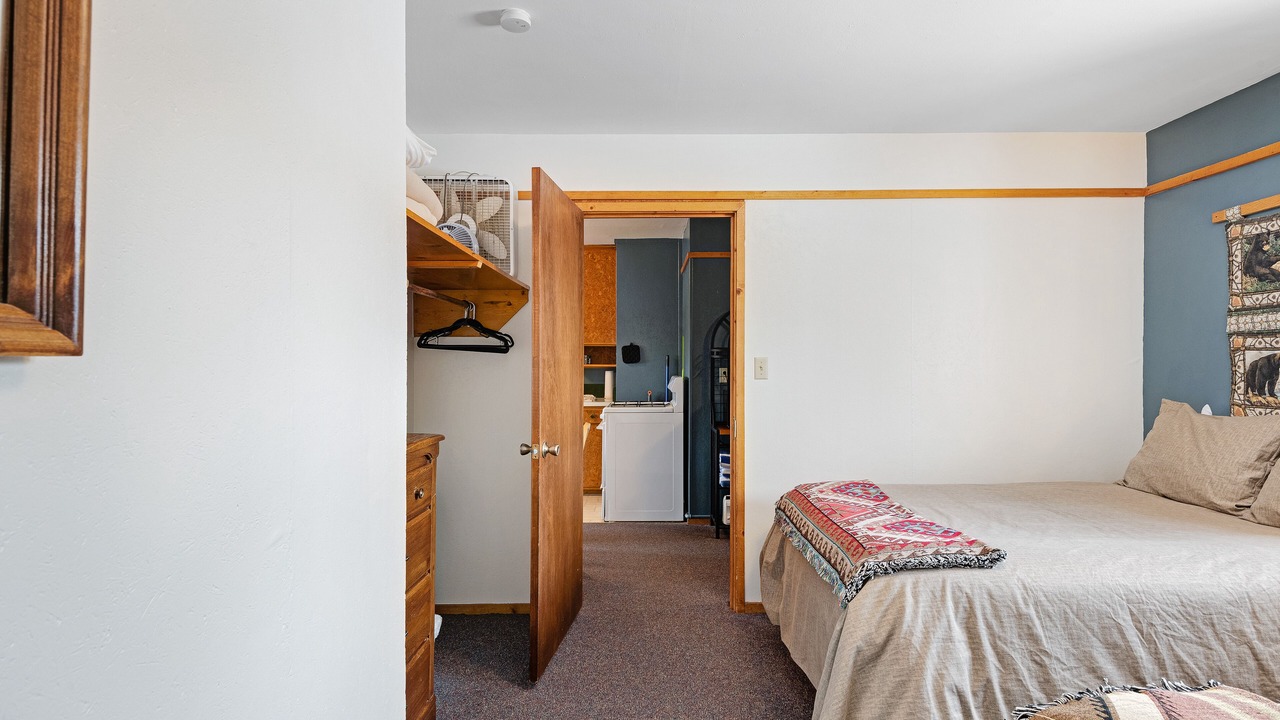 Photo of Bedroom in South Fork
