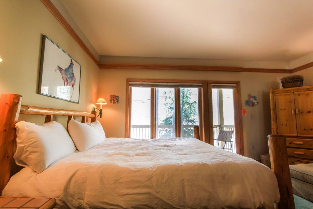 Photo of Bedroom in Mountain House