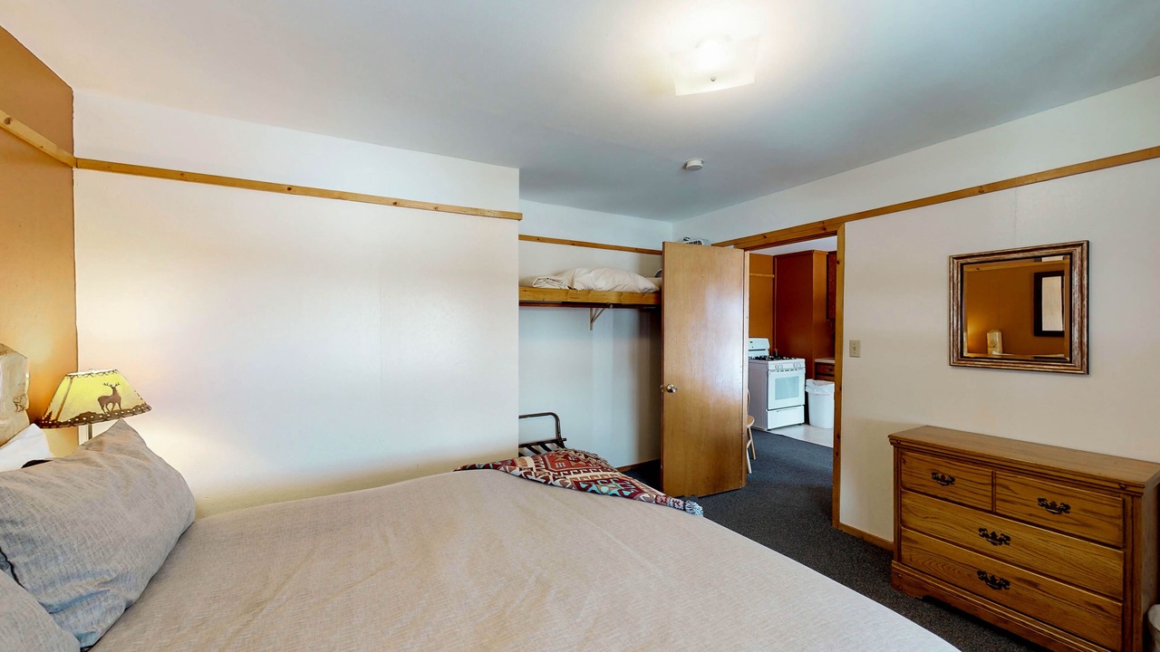 Photo of Bedroom in South Fork
