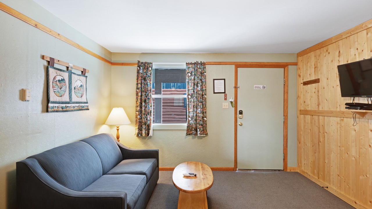 Photo of Livingroom in South Fork