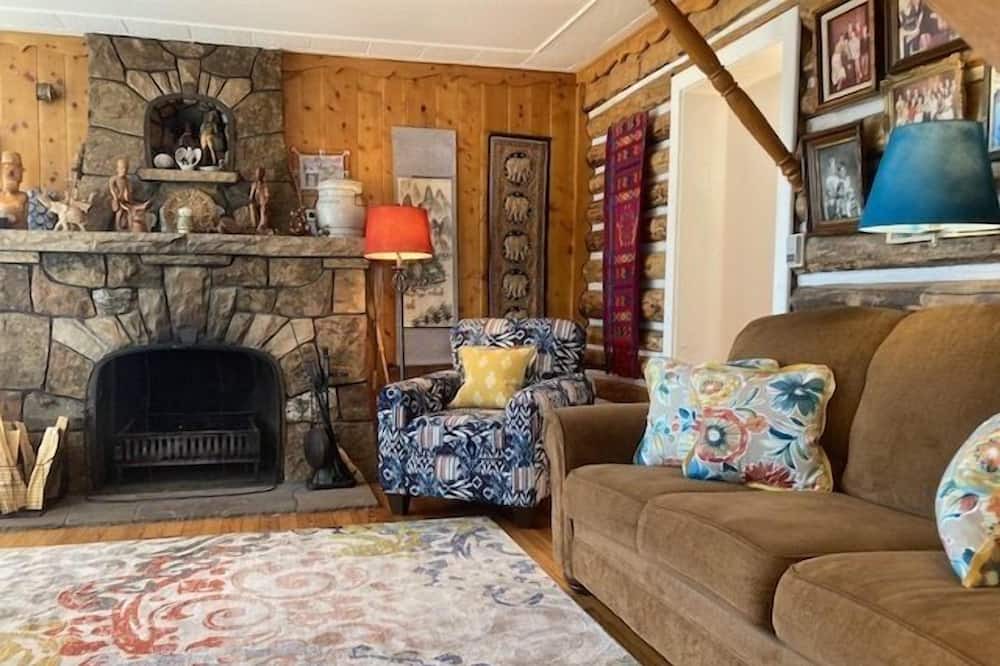 Photo of Livingroom in Estes Park