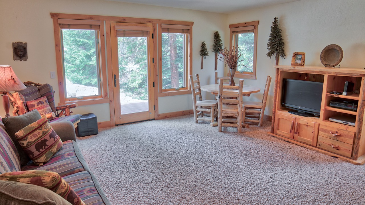 Photo of Livingroom in Blue River