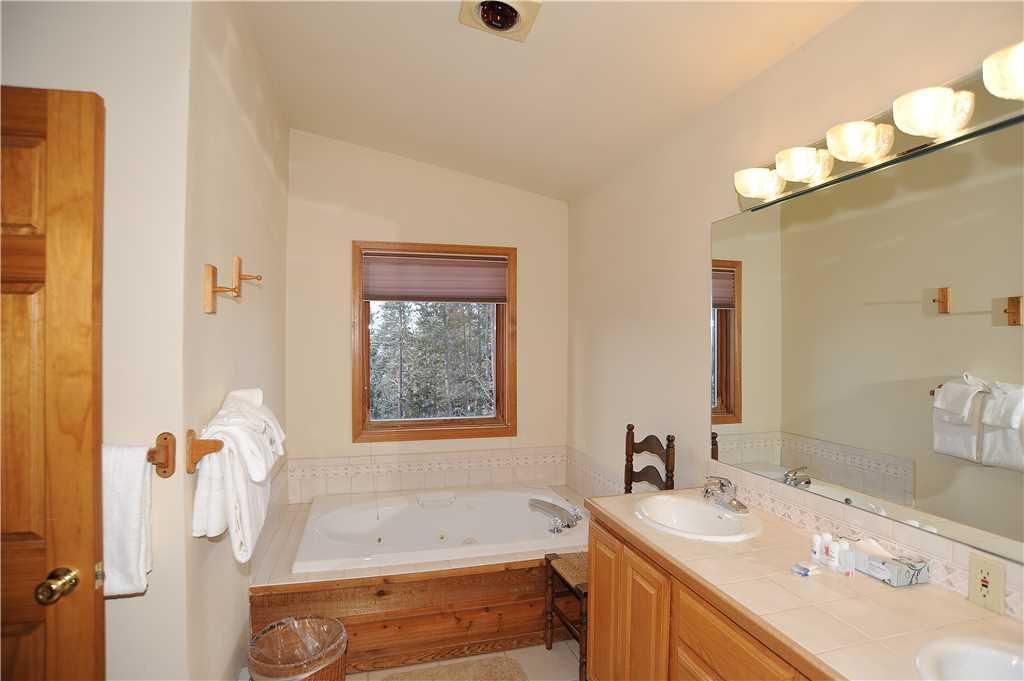 Photo of Bathroom in Baldy Mountain