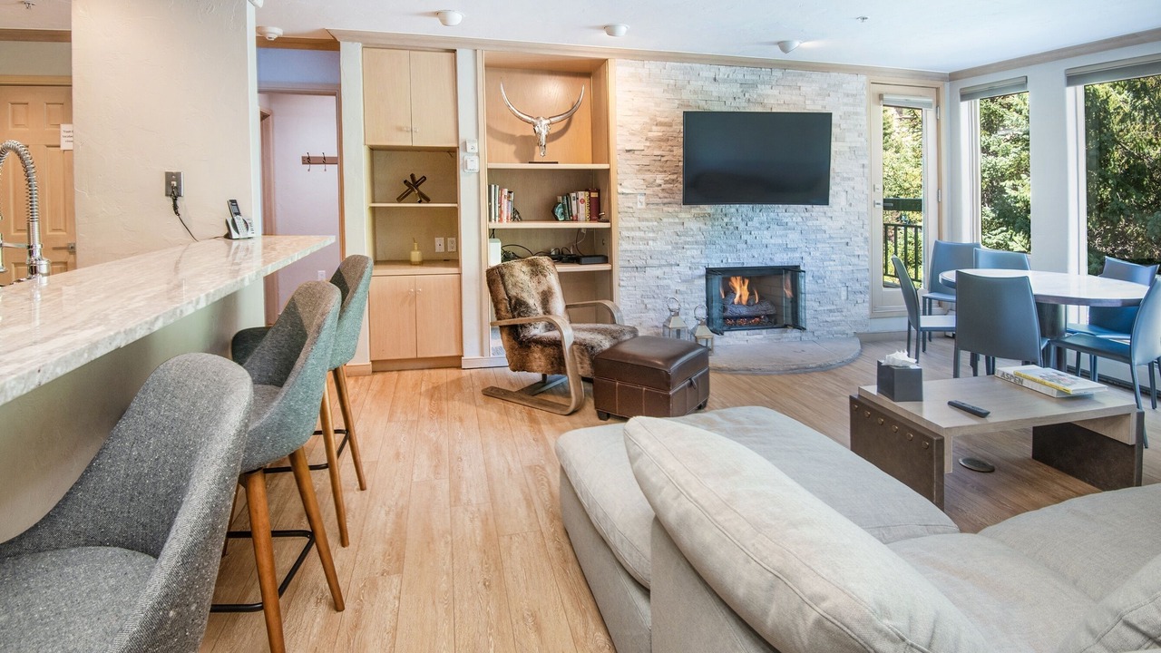 Photo of Livingroom in Vail