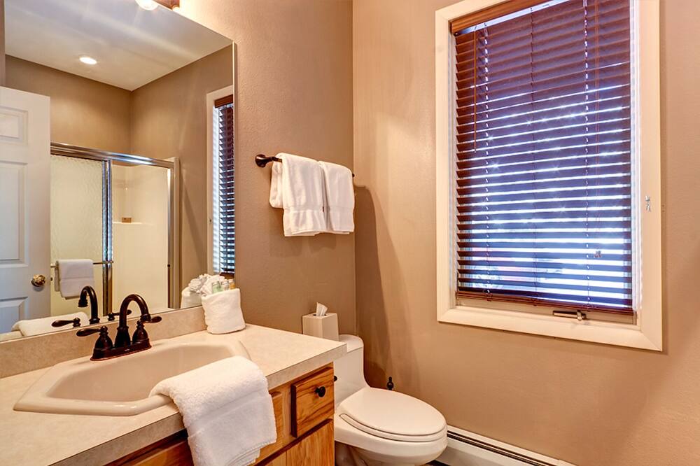 Photo of Bathroom in Weisshorn