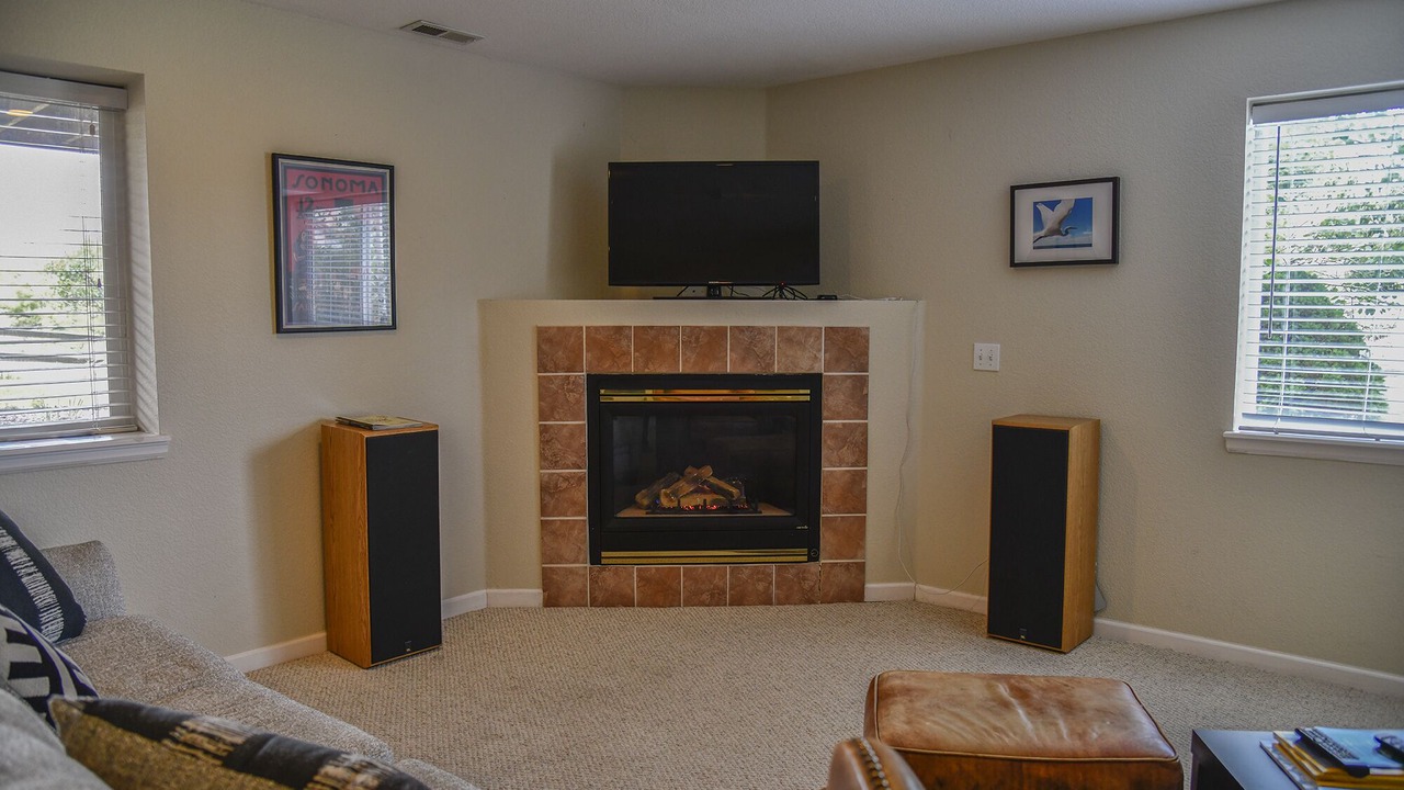 Photo of Livingroom in Gleneagle
